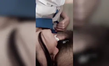 清純學生妹放學後還想要吃水果，讓她給我吃雞吧，把酸奶抹上面讓她舔干凈，最後在狠狠地操