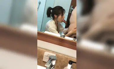 云盘高质露脸泄密！无锡南广学院校鸡露脸性爱自怕流出，反差婊性格开朗配合度高(3)