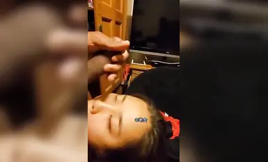 媚黑女老師出軌黑人外教事件，反差人妻愛上黑肉棒