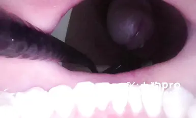 推特硬核花式调教博主【小狗pro】合集，花式硬核调教,拳交玩穴巨根震动,还有尿道开发，这样会把小穴玩坏的(16)