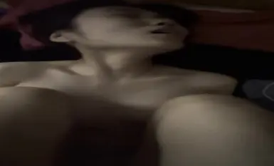 【原相機泄密】河北20歲抖音校園女大【boring】露臉性愛自拍，操的胡言亂語，對話超淫盪，原檔無水印