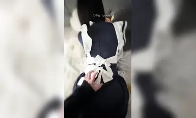 杭州情侶性愛泄密，天台露出純享版後入在樓梯間做就在攝像頭底下，好怕呀一點聲音都不敢發出來