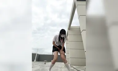 stripchat yingtao-888 戶外露出自慰 (1)