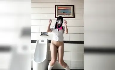 stripchat yingtao-888 戶外露出自慰 (3)