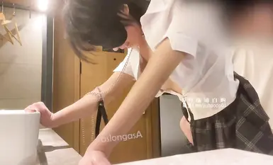 白絲過膝JK 白天在學校是乖學生 晚上在家是小母狗 極品蜜桃小豐臀騎乘 極品反差 視覺感超強