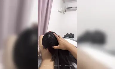 NTR綠帽情侶『情侶日記』Jk制服女友+白絲 先口爆再按著艹哭  原聲對話刺激