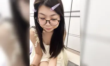 素人情侶做愛 (2)