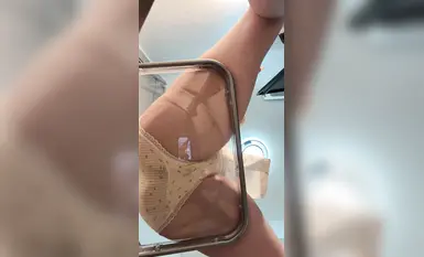 抖音丝足网黄【爱吃猪脚饭】自慰福利合集情趣制服诱惑白嫩裸足模拟足交蜜穴骑乘假屌(9)