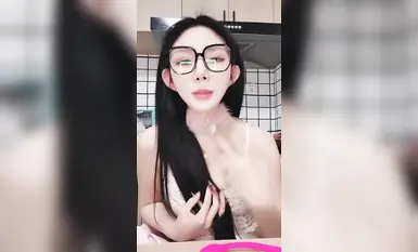 爱薇精选极品身材女主播，巨乳淫荡反差婊(11)
