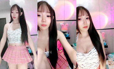 爱薇精选极品身材女主播，巨乳淫荡反差婊(18)