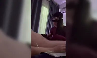 广州天河冼村模特，顶级身材极品网红脸【小娘子】与金主交配淫乱福利(1)