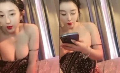 Xiang Piaopiao - Gadis Teh Susu - Dia mempunyai ciri-ciri wajah yang indah, mata yang besar, faraj yang kecil, dan payudara yang besar ke dalam pukinya dan membuatkan dia miang.