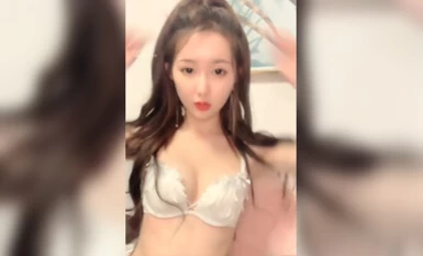 快手精品百万美妆博主【卿卿】大尺度私拍，喷尿特写-14