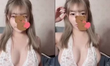 Siaran langsung pertama gadis cantik