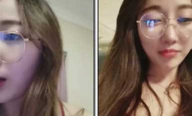 긴 머리 안경 황실 검은 실크 스타킹 빨간 고삐 잠옷, 소품, 가지, 큰 검은 소 자위 자극 음핵을 가지고 노는 것을 좋아합니다.