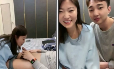 [ユアンユアンとデュオ】若いカップルの初めての海での大きなショーライブ、水を弾き、潮を吹いた後