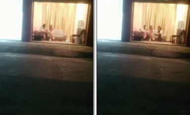 【持有无套内射执照】，夜晚扫街，小发廊内，JK少妇，口角调情，极品白臀，骚逼水多刺激