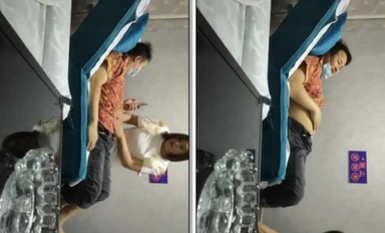 新片速递真实偷拍《城中村养生馆》老板娘今晚成功勾搭到两个按摩客人做特殊性服务