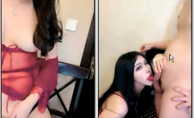 セクシーな赤いエロティックなランジェリー、厚化粧の赤い唇帝国の姉妹モデルの女の子は割礼彼氏オーラルセックス、巨大な胸をチューニング。