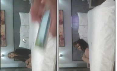 [Kẻ giết người hậu 00] Một cô gái xinh đẹp với bộ ngực khủng, hôn lưỡi và tán tỉnh, thâm nhập sâu vào âm hộ nhỏ của cô ấy, khiến cô gái cảm thấy thoải mái