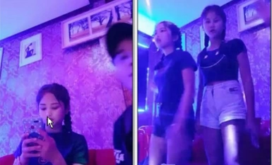 Ang kalbo na lalaki ay pumunta sa isang kalapit na bansa upang maghanap ng dalawang lokal na batang babae, at siya ay naghubad ng kanyang mga damit at nakipaglaro sa kanila habang kumakanta sa KTV.