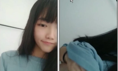 高顔值齊劉海大一學生妹周末沒課在寢室床上大膽紫薇,隔著床簾,室友都在玩手機,真刺激