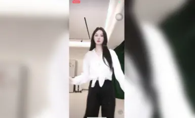 [Douyin heavy hit] Ang tanyag na diyosa [Strawberry Shortcake] ay nagpahayag ng kanyang tatlong puntos sa malaking sukat sa unang pagkakataon [Live broadcast ni Sister Ding] Setyembre (1)