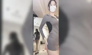 인기 여신이 처음으로 알몸을 공개하는 순간 (23)