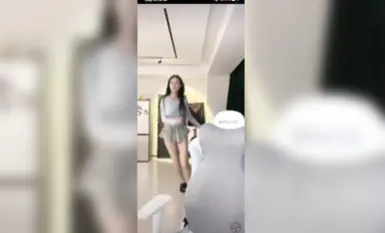 【抖音重磅】人氣女神【草莓小甜心】首次超大尺度露三點【丁姐直播】9月 (11)