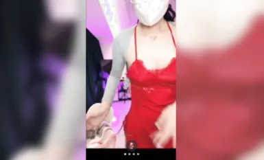 抖音重磅：56W粉絲女神【草莓小甜心】【丁姐】高價走私直播秀 (12)