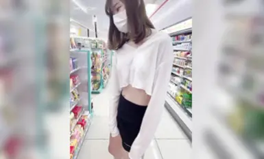 นักศึกษาสาวที่ดีที่สุด "เจสซี่" เปิดเผยตัวเองในสถานที่ต่างๆ