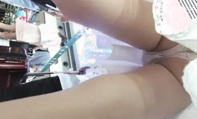 超高質量機場地鐵抄底5 驚現極品無內長腿美女 是方便借機小哥啪啪嗎 高清超高質量機場地鐵抄底 (14)