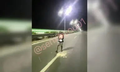 ทวีตล่าสุดของนางเอกโลลิยอดนิยมเจ็ดคนเปิดเผยภาพถ่ายส่วนตัวของพวกเขาเกี่ยวกับเซ็กส์ในป่ากลางแจ้ง ภาพเปลือยที่สมบูรณ์ริมถนน บั้นท้ายที่สวยงาม และการมีเพศสัมพันธ์จากด้านหลังกับยู โมริชิตะ (7)