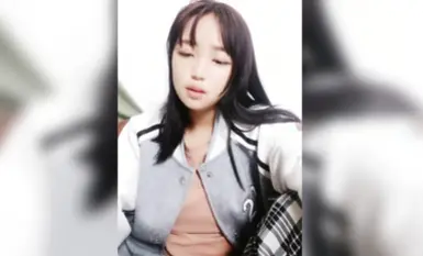 太嫩了！3個學生妹妹~在家全裸自慰~【佳怡】小穴反光~！ (8)