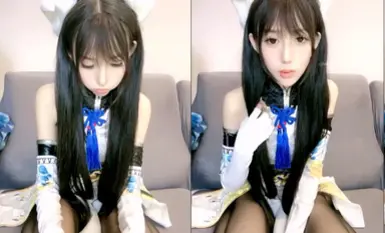 瘦瘦的白白嫩嫩的大眼超級無敵卡哇伊蘿莉，那細細的胳膊和細細的大腿，天然的白虎，這麼瘦白漿居然那麼多(1)