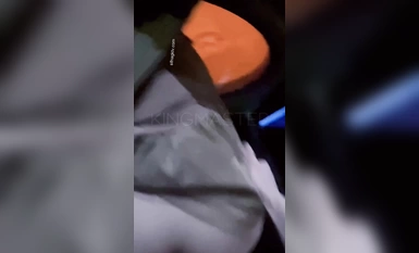 約炮大神『KINGMAST』路邊游樂場 野戰被圍觀+潮吹_(new)