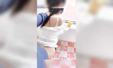 蜜桃臀超淫妻『青青』女神亂操 黑絲皮衣機車女孩亂入 喜歡翹臀後入猛操  (2)