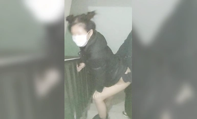 蜜桃臀超淫妻『青青』女神亂操 黑絲皮衣機車女孩亂入 喜歡翹臀後入猛操  (3)