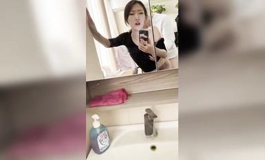 十月最新流出 【2022年度最佳泄密】長春電影學院薛佳欣與男友性愛 (9)