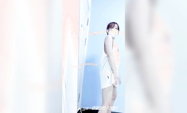 推特極品裸舞女神『小簡』最新妖性定製裸舞私拍 各式換裝超可愛嫵媚 美乳嫩鮑 高清 (1)