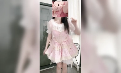 Nữ thần nổi tiếng trên mạng loli mạnh mẽ theo phong cách Douyin nhảy khỏa thân + quan hệ tình dục + phơi bày + cây sim nhiểu đen + ngực đẹp + bánh kem + âm hộ hồng, xem hết một lúc là vui (50)