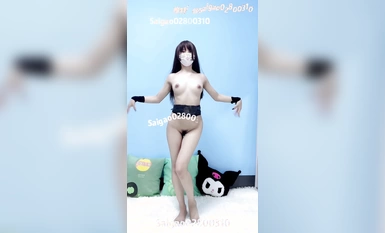 เทพธิดาแห่งการเต้นรำเปลือยอันดับต้น ๆ ของ Twitter "Xiao Jian" การเต้นรำเปลือยสุดเซ็กซี่ที่ปรับแต่งล่าสุดถ่ายส่วนตัวพร้อมการเปลี่ยนแปลงเสื้อผ้าน่ารักสุด ๆ มีเสน่ห์หน้าอกสวยและหีอ่อนโยนในความละเอียดสูง (14)