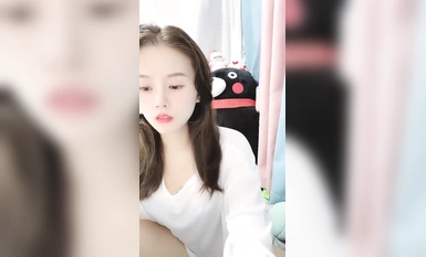 【最幸運的幸運】反差御姐~!!通話中~道具自慰~狂噴水~！ (3)