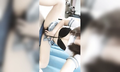 【最幸運的幸運】反差御姐~!!通話中~道具自慰~狂噴水~！ (4)