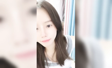 【最幸運的幸運】反差御姐~!!通話中~道具自慰~狂噴水~！ (4)