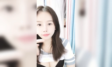 【最幸運的幸運】反差御姐~!!通話中~道具自慰~狂噴水~！ (4)