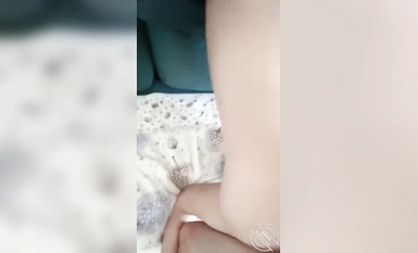 【最新封神 母子亂倫】海角社區[亂倫愛好者]我和媽媽新作-媽媽被我操尿了 高潮三次 從床上操到客廳沙發 大汗淋漓超爽