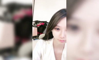 核彈！綠播女神~20小時~【香奈奈】超美網紅臉~狂擼到爆蛋~！ (13)