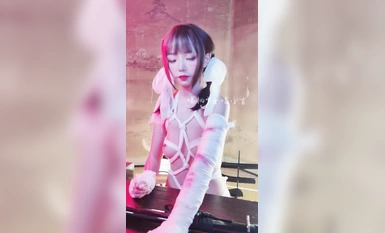 高端ACG業界女神爆機少女▌喵小吉▌三點全露《忍法貼》滿滿正能量 凸激櫻桃鮮嫩白虎 (1)