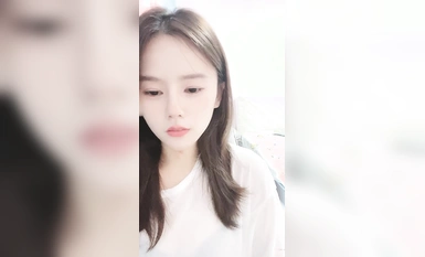 【最幸運的幸運】反差御姐~!!通話中~道具自慰~狂噴水~！ (9)